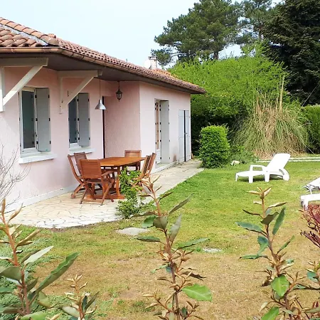 Maison De 4 Chambres Avec Jardin Clos A A 6 Km De La Plage Prázdninový dům *